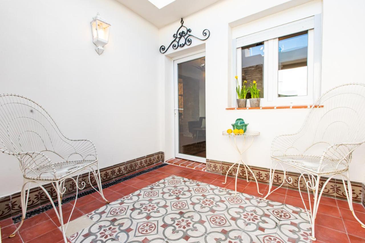 Apartamentos Gaviota Valencina de la Concepción エクステリア 写真