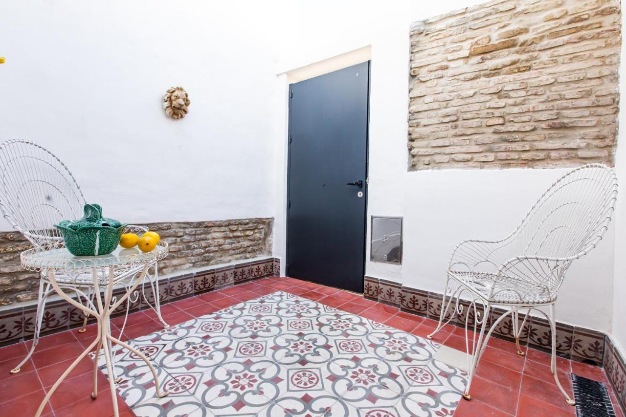 Apartamentos Gaviota Valencina de la Concepción エクステリア 写真